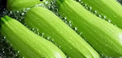 کدو رو تو آب جوش بنداز و یه غذای رستورانی خوشمزه و آسون درست کن !