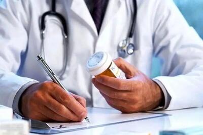 کمبود پزشک نداریم / ظرفیت پذیرش دانشجو به روال قبل بازگردد