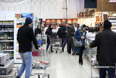 خرید مردم از فروشگاه شهروند