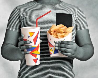 هشدار پژوهشگران: برخی مواد نگهدارنده غذایی با افزایش خطر دیابت نوع ۲ و سرطان مرتبط‌اند