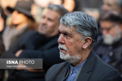 وزیر فرهنگ و ارشاد اسلامی وارد اهواز شد/ صالحی: هنرمندان همیشه پای کار ایران بوده‌اند