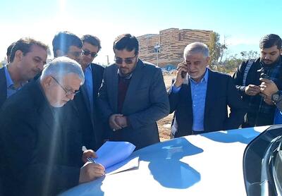  بازدید وزیر میراث فرهنگی از طرح‌های سرمایه‌گذاری یزد