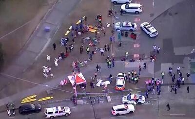 ۱۳ مصدوم در پی برخورد کامیون با ۵ وسیله نقلیه در جنوب سیدنی