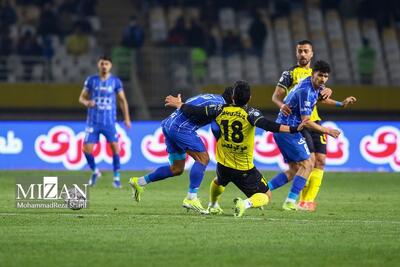 پیشکسوت استقلال: برد مقابل سپاهان ما را از یک بحران جدی نجات داد/ ساپینتو نباید هر کاری دلش می‌خواهد انجام دهد