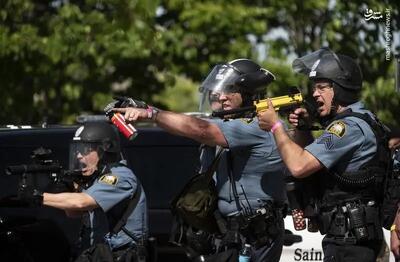 لحظه قتل یک زن توسط پلیس آمریکا و واکنش ترامپ