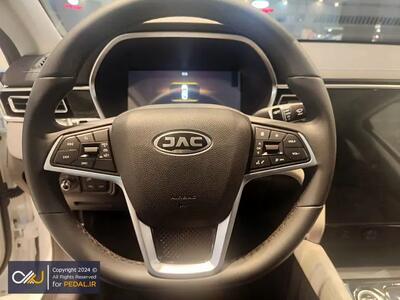 ۴ هزار خودروی وارداتی دیگر تا پایان سال عرضه می‌شود