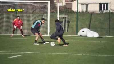 ویدئو: درخشش و خنده‌های بی‌پایان اندریک در تمرینات لیون - پارس فوتبال