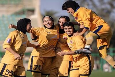 فوتبال زنان و چند پرسش در مورد یک تیم/ قهرمانی‌های تکراری خوب یا بد؟ - پارس فوتبال