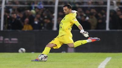 اعتماد کامل ساپینتو به گلر اسپانیایی استقلال - پارس فوتبال