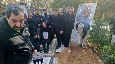  عکس ها / ضجه ها و اشک ها در خاکسپاری پیکر سعید پیردوست با حضور گسترده بازیگران زن و مرد / روحش شاد