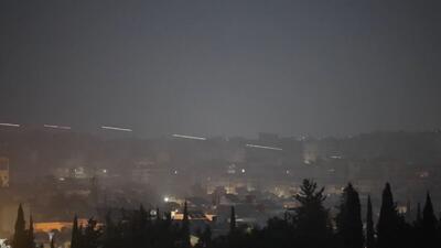  آقایان و خانم ها؛ سوریه آزاد!/ درگیری شدید میان نیروهای جولانی و نیروهای قسد در حلب + فیلم