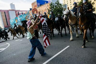  تصویری دیگر از تظاهرات سراسری در بیش از ۱۵ شهر آمریکا علیه مأموران دولت ترامپ + فیلم