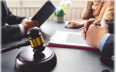 وکلا، پرونده‌ها را به سمت طلاق سوق می‌دهند؟/ رواج  پول درآوردن از فلاکت مردم