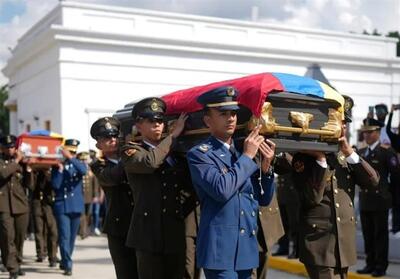 100 کشته در حمله آمریکا به ونزوئلا؛ مادورو و همسرش زخمی شدند - تسنیم