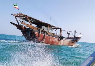 کشف و ضبط ادوات ممنوعه صید ترال در سواحل استان بوشهر - تسنیم