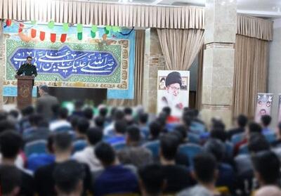 گفت‌وگوی فرمانده سپاه همدان با بازداشت‌شدگان حوادث اخیر - تسنیم