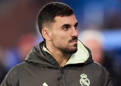 تمرین ستاره رئال مادرید در پست غیرعادی!