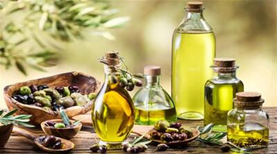 ۳ ترفند ساده برای تشخیص روغن زیتون اصل / روش‌های خانگی و فوری + نکات طلایی برای خرید بدون اشتباه / روغن زیتون واقعی را فقط با این روش‌ها بشناسید