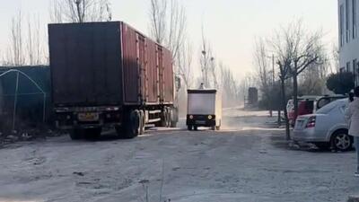  رونمایی از ربات چینی برای حمل بسته به مناطق مختلف