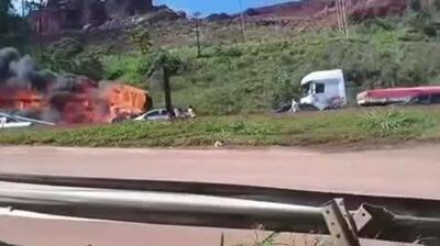  اتوبوس گردشگری در برزیل با سرعت متوسط به یک گلوله آتش تبدیل شد