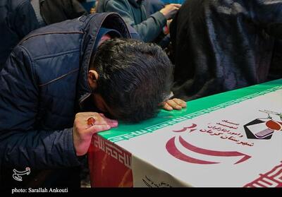 انتقال پیکر مطهر شهید مدافع امنیت فراجا به زادگاهش در استان مرکزی - تسنیم