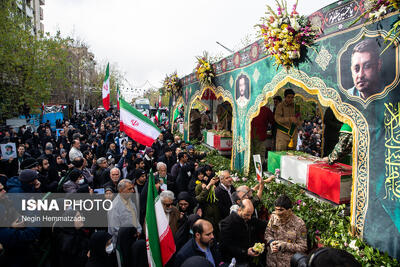 مراسم تشییع پیکر شهدای جنایات اخیر صهیونی - آمریکایی /۲