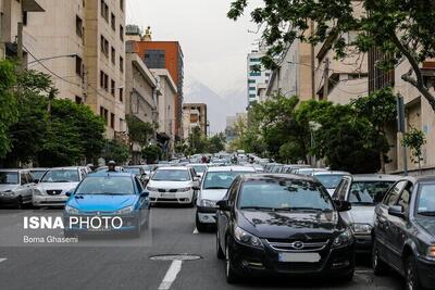 چرا قیمت خودروهای ایرانی با گرانی ارز اوج گرفت؟
