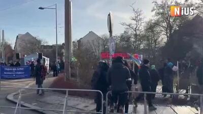  برگزاری تظاهرات طرفداران فلسطین و طرفداران اسرائیل در منطقه کونویتز لایپزیگ در آلمان