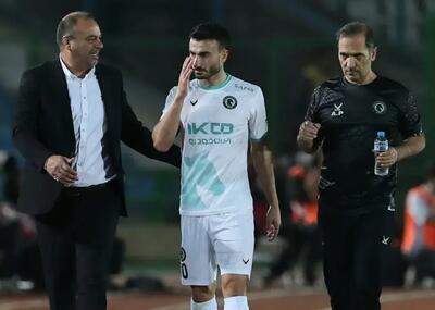 نادیده گرفتن خطای خشن روی مهاجم پیکان (عکس)