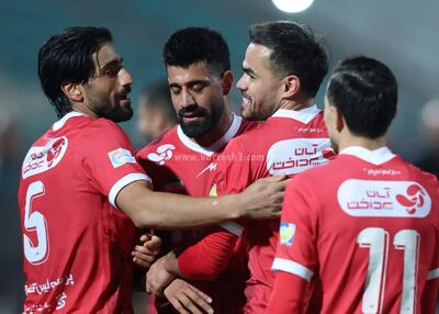 تعارف صدرنشینی سپاهان به پرسپولیس!