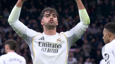 گل دوم رئال مادرید به لوانته توسط آسنسیو