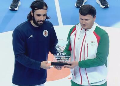 ستاره بوندس لیگایی، بهترین بازیکن ایران-استرالیا