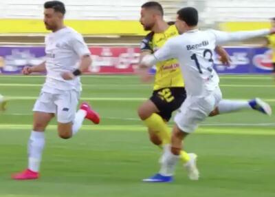 ستاره مصدوم ملوان از بیمارستان مرخص شد