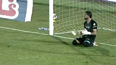 ضربه خطرناک خامروبکوف با اختلاف کمی به بیرون رفت