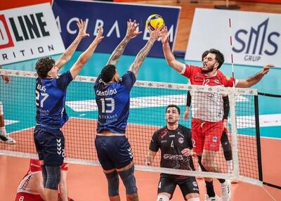 کاپیتان ایران در تیم فاتح دربی استانبول