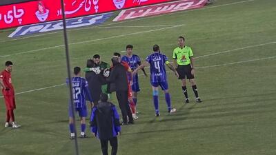 خوش و بش ساپینتو با بیرو و شجاع پس از پایان بازی