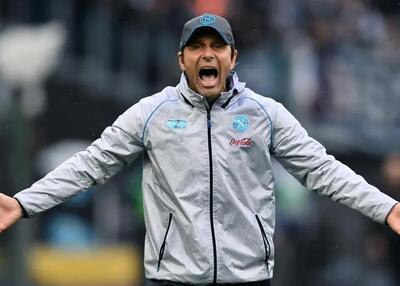 ناپولی میلانی‌ها را رها نمی‌کند