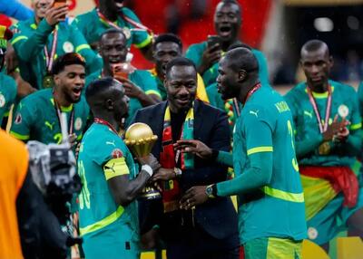 سرمربی سنگال: از فوتبال عذرخواهی می‌کنیم!