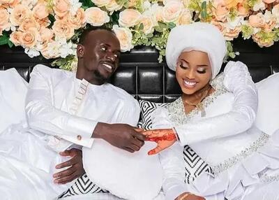 نوزاد مانه و همسرش ظاهر شد (عکس)