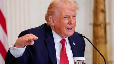  واکنش رئیس جمهور امریکا به احتمال لغو عوارض گمرکی جدید برای وارد کنندگان