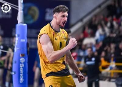 بچه غول بهترین مدافع تیم فصل اول ایران ‌