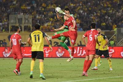 ساعت بازی پرسپولیس سپاهان تغییر کرد