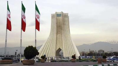  کارشناس ایرانی: ایران مال افرادی است که در آن می مانند و برای آن می جنگند نه برای بی ریشه ها و آنهایی که  همیشه بازنده  هستند