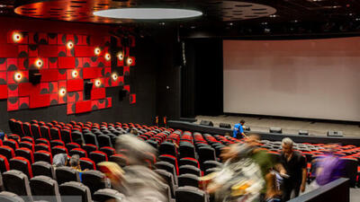 کاهش ۱۰۰ میلیاردی فروش سینما در دی ماه