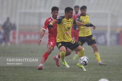  لنز «فرهیختگان»؛ دیدار پرسپولیس- سپاهان