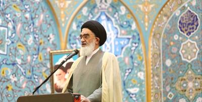  خطیب نماز جمعه قم: طبق برآورد کارشناسان ملت بزرگ ایران، زیر فشار سنگین و ظالمانه جهانی، بالاترین نرخ تاب‌آوری را ثبت کردند
