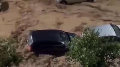  وقوع سیل شدید در شهر گلیفادا در جنوب آتن پس از بارش شدید باران