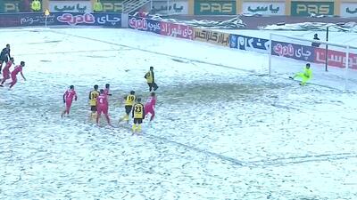 گل اول سپاهان به پرسپولیس (آلوز)