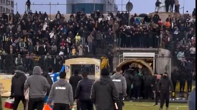 پرتاب سنگ به تیم منصوریان!