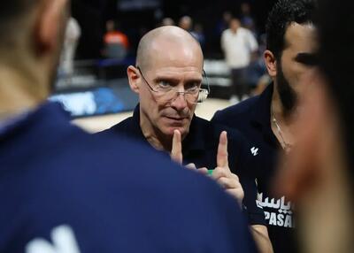 سرمربی تیم ملی کارگردان جدایی خانزاده از سری‌آ